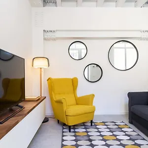 Apartment White Navigli, Mailand